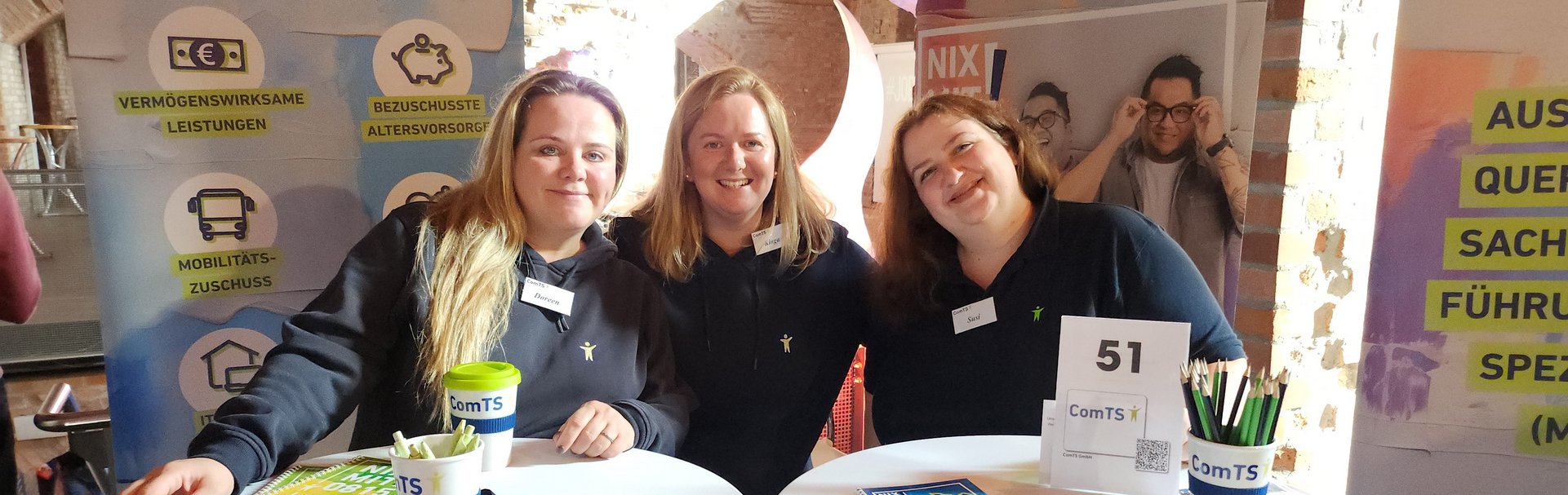 drei Frauen an unserem Messestand